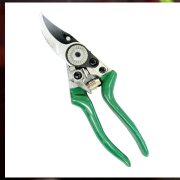 Bypass Pruner Garden Tool